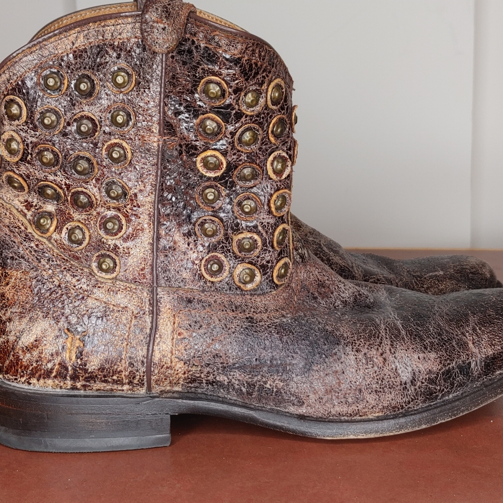 FRYE "Wyatt" Disc Boots